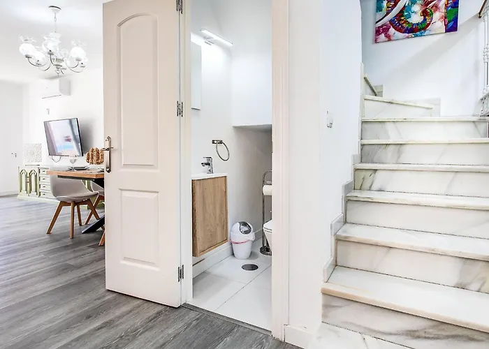 Cheng By Interhome *