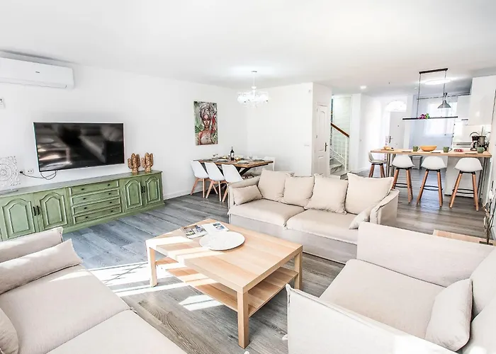 Cheng By Interhome Semesterbostad *