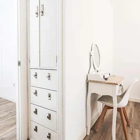 Cheng By Interhome *